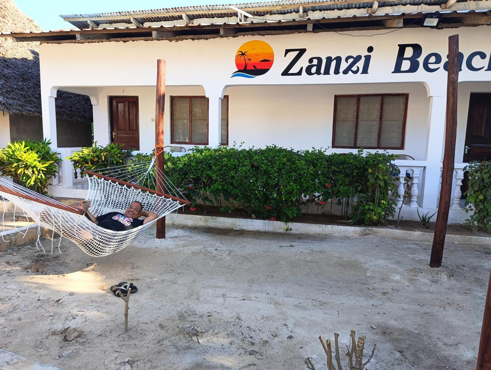 Zanzi Beach Hotel Nungwi Exterior foto